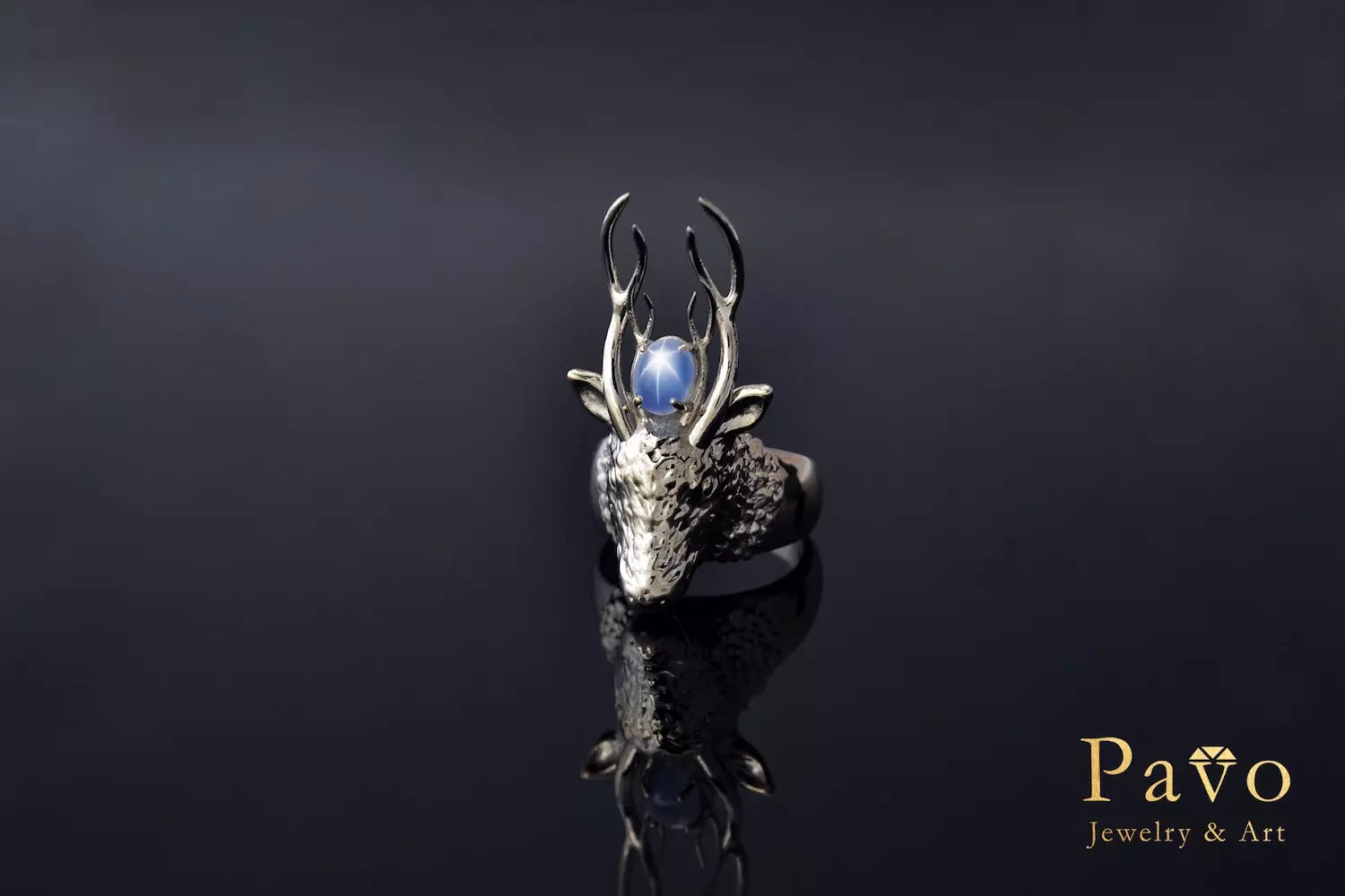 獨一無二的鹿頭戒指：動物之美在指尖